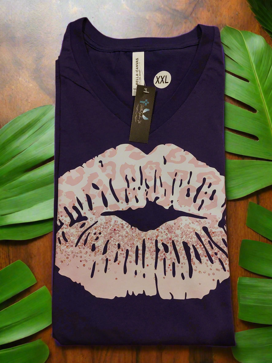 LEOPARD LIPS V-neck T-shirt