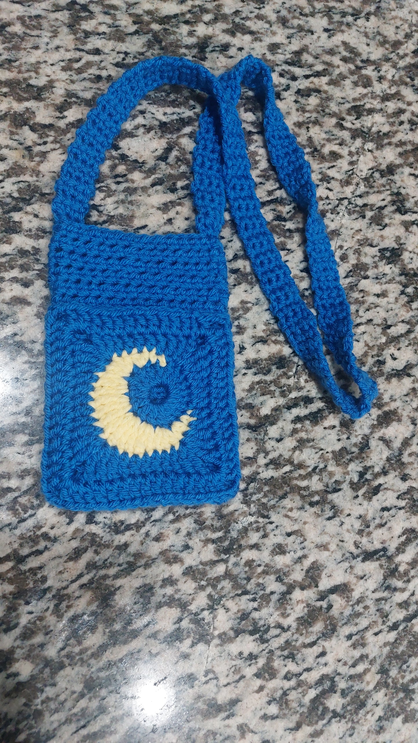 Crochet phone bag