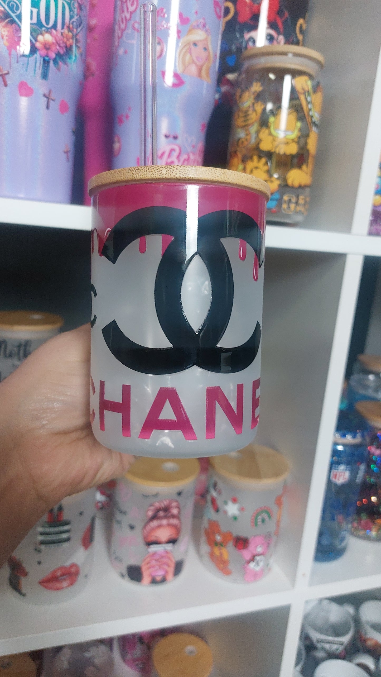 Cc 17oz Glass handle with lid & straw