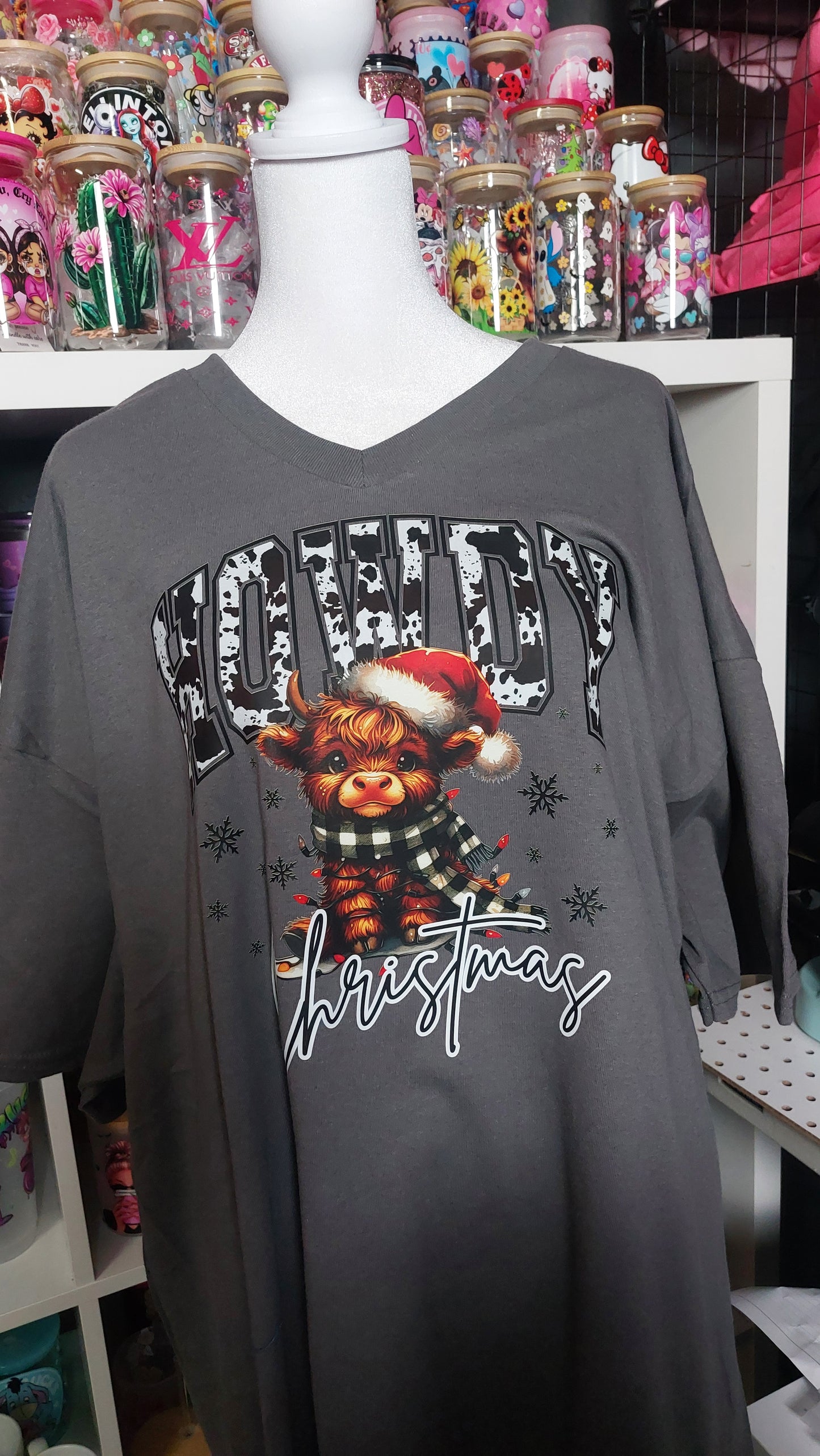 CHRISTMAS COW V-NECK T-SHIRT