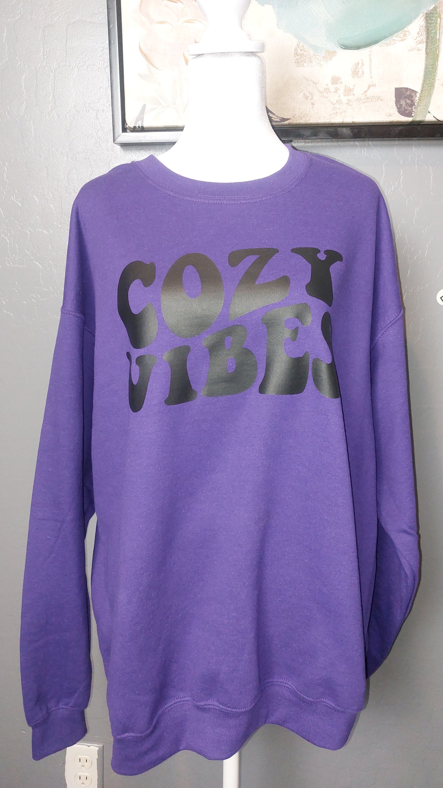 COZY VIBES crew neck sweater