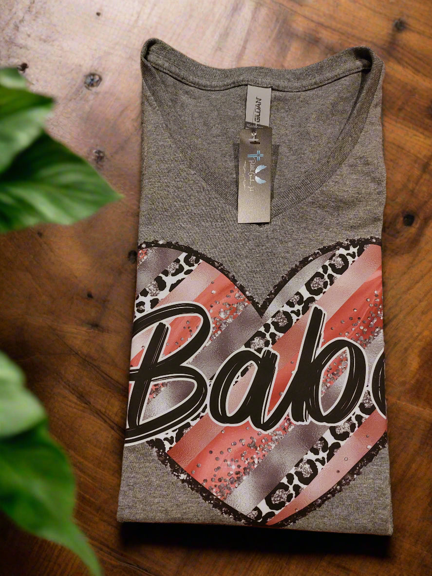 BABE HEART V-neck T-shirt