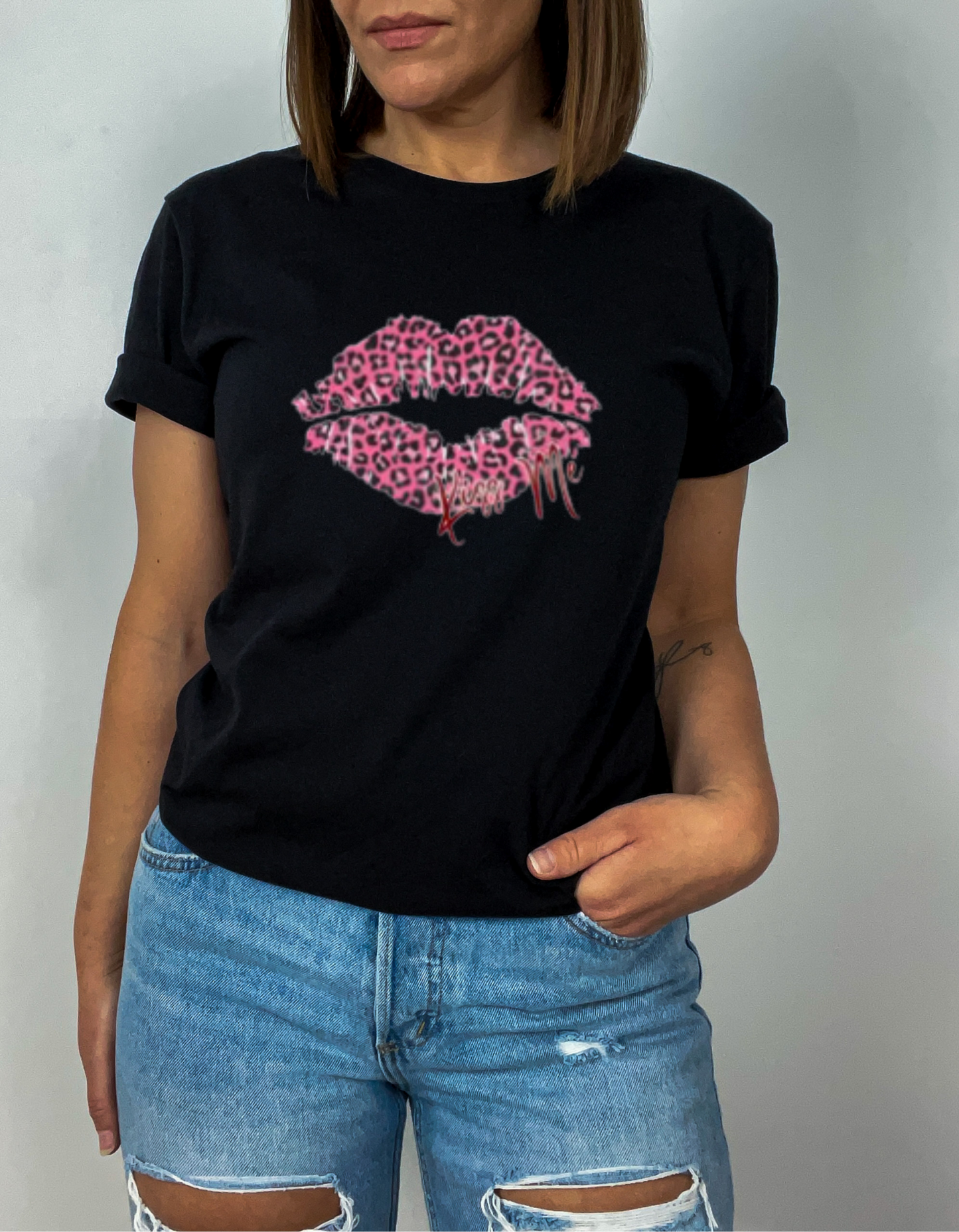 "Kiss Me" Pink Leopard Lips Print T-Shirt