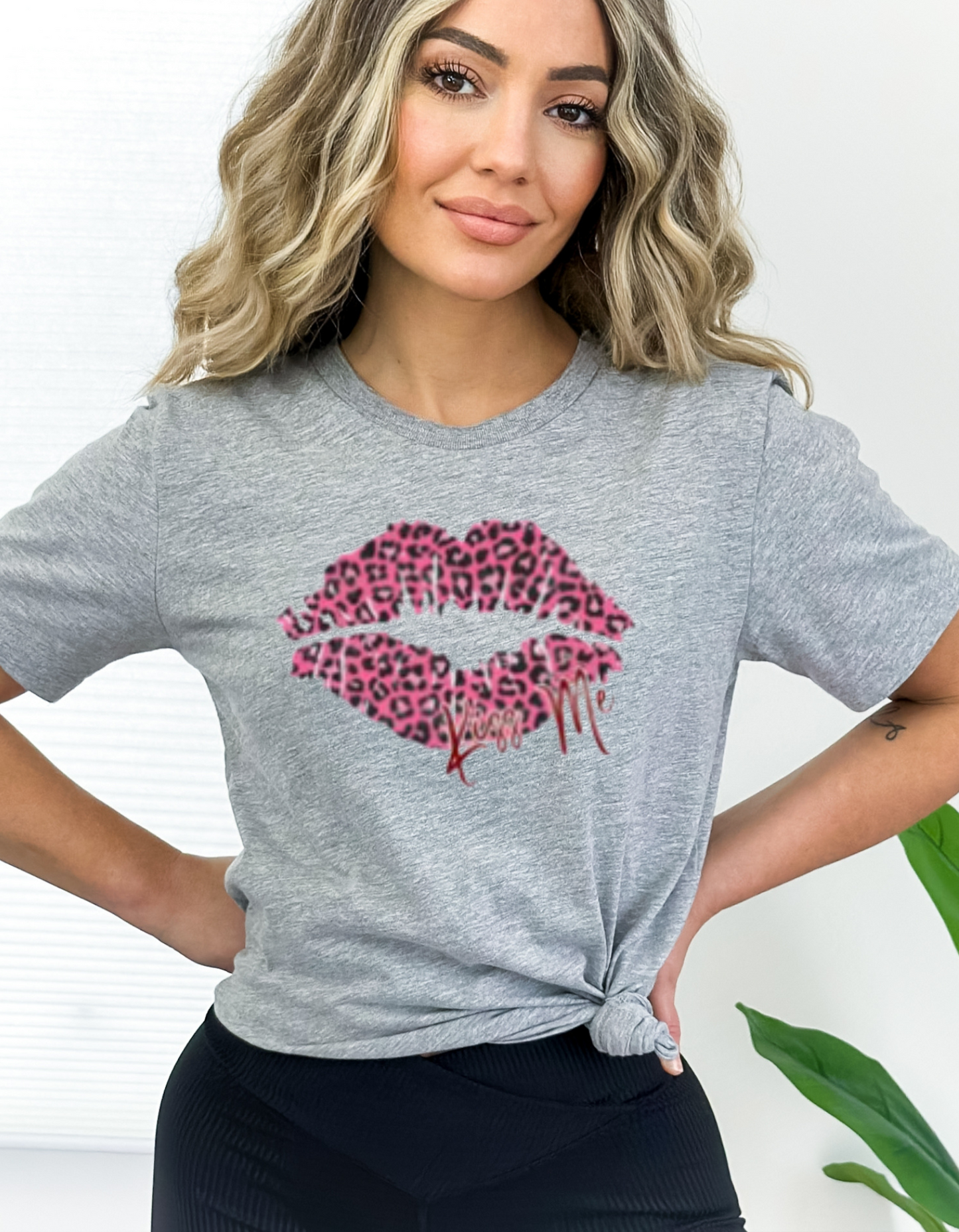 "Kiss Me" Pink Leopard Lips Print T-Shirt