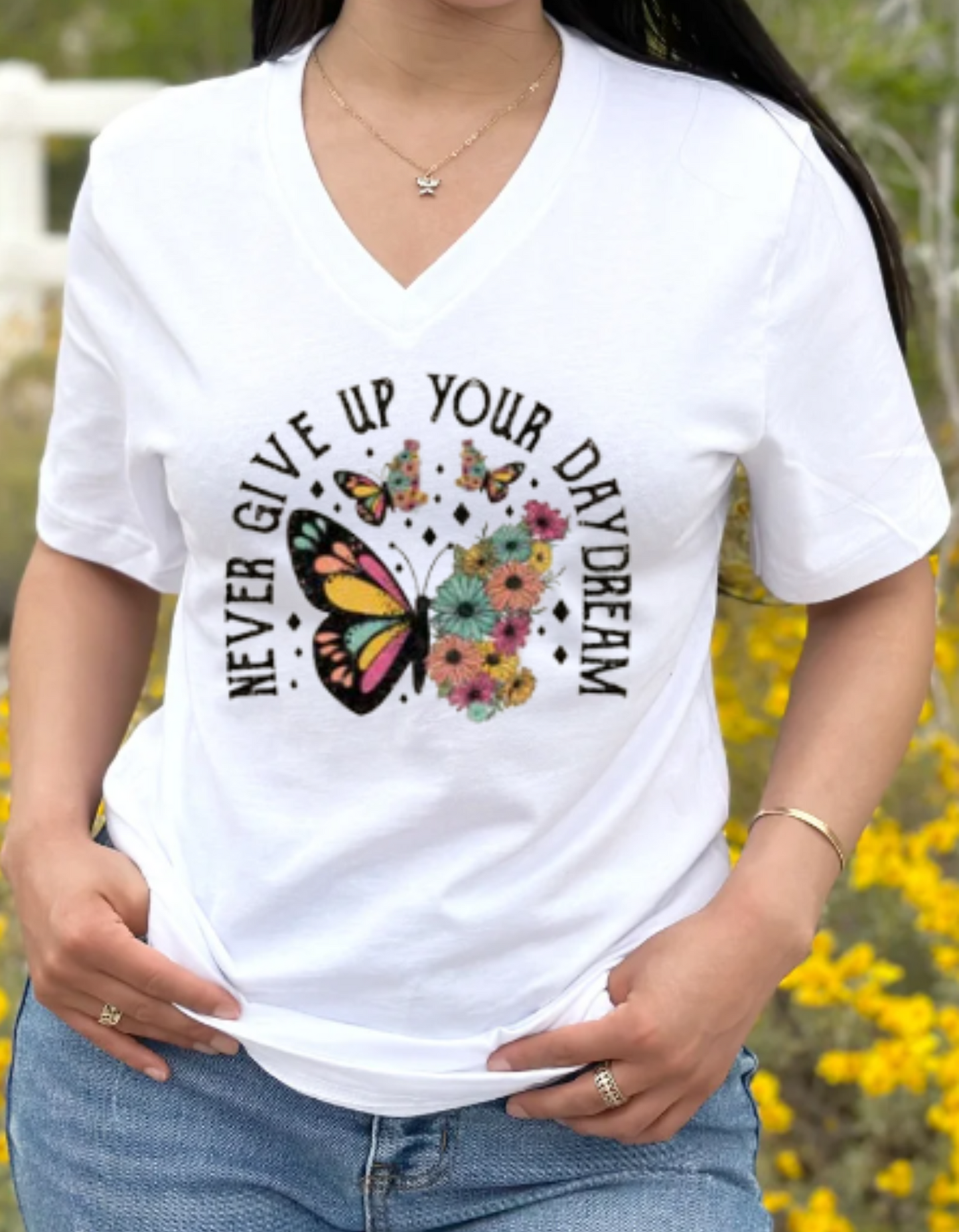 "Never Give Up Your Daydream" Butterfly Print T-Shirt