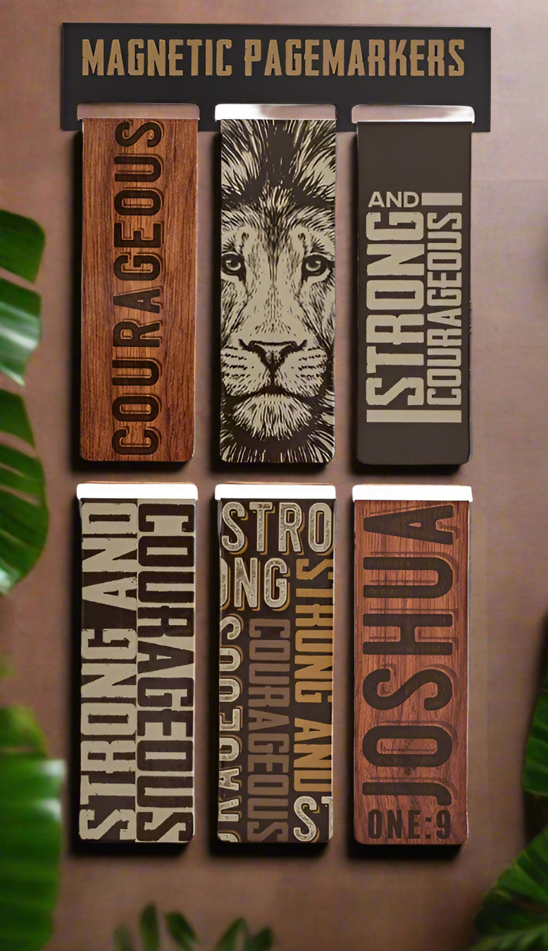 Magnetic Bookmark Set Strong and Courageous