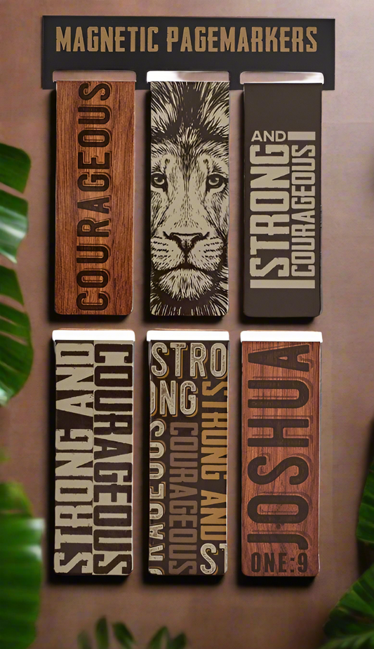 Magnetic Bookmark Set Strong and Courageous