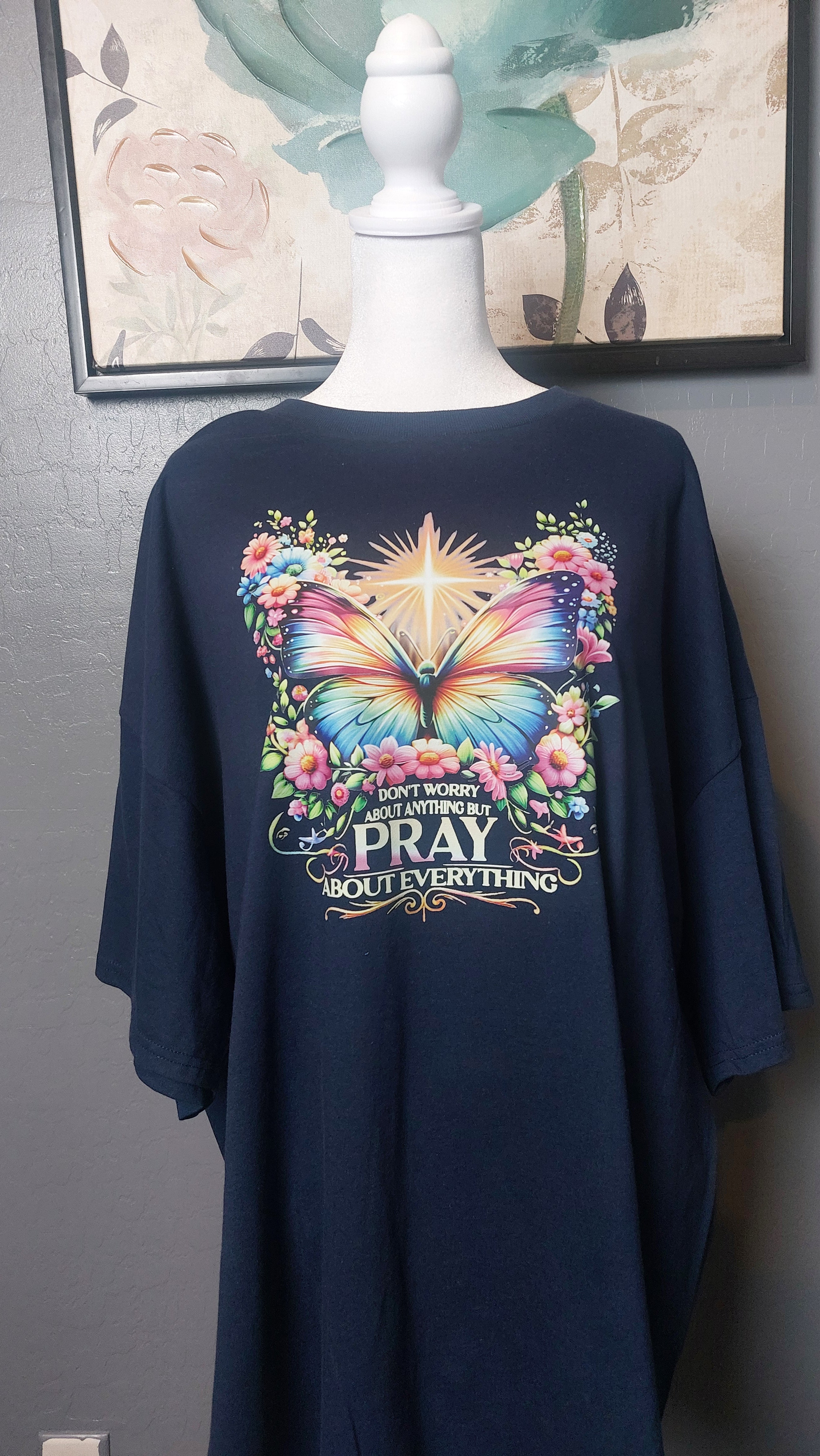 BUTTERFLY DONT WORRY ABOUT EVERYTHING PRAY ABOUT EVERYTHING  CREW-NECK T-SHIRT #3851
