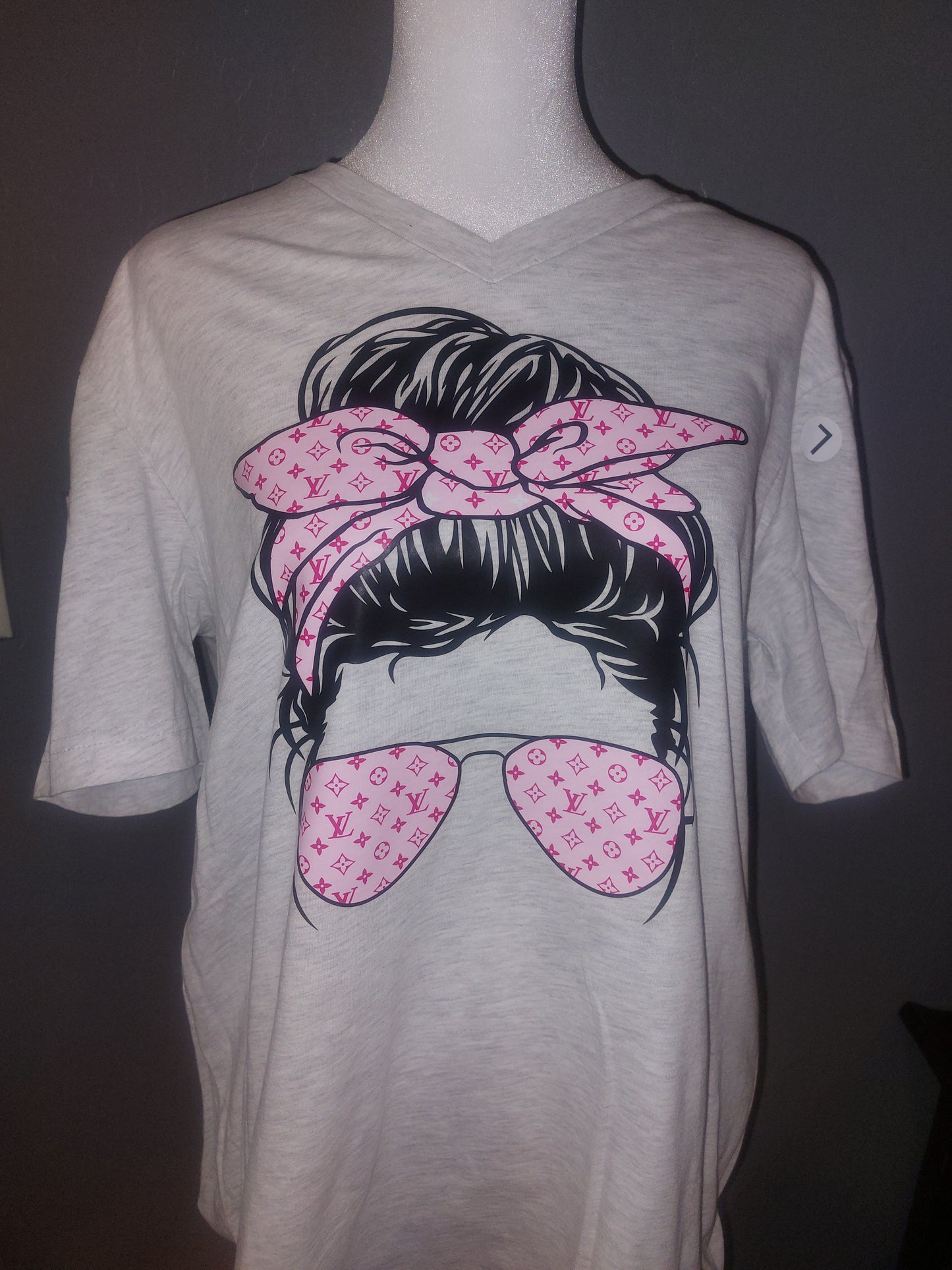 LADY LV  V-NECK T-SHIRT