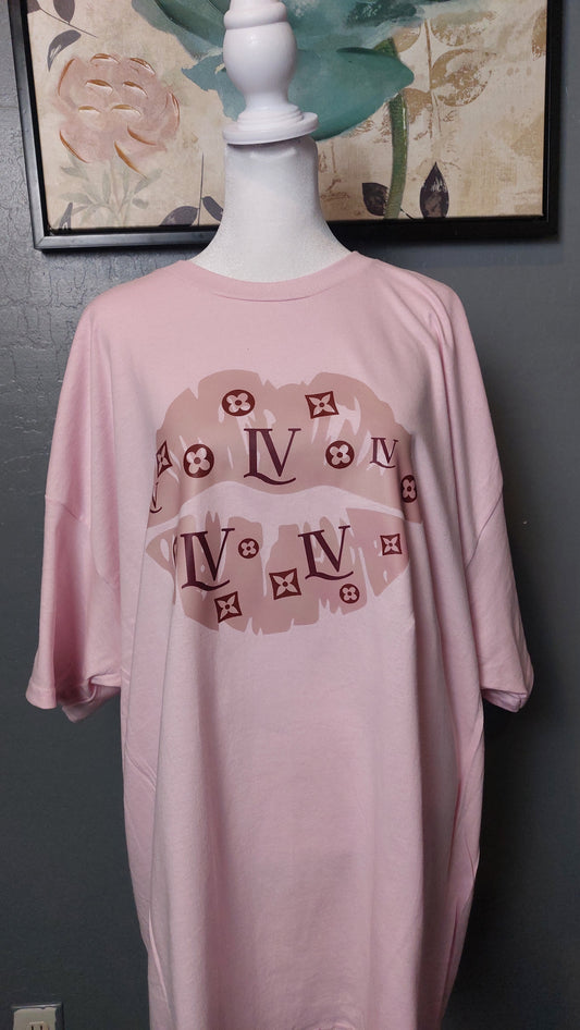 LIPS INSPIRED CREW-NECK T-SHIRT
